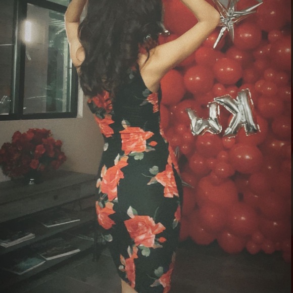 ~ Evening or Daytime Little black dress with Flowers ~ - Picture 2 of 2